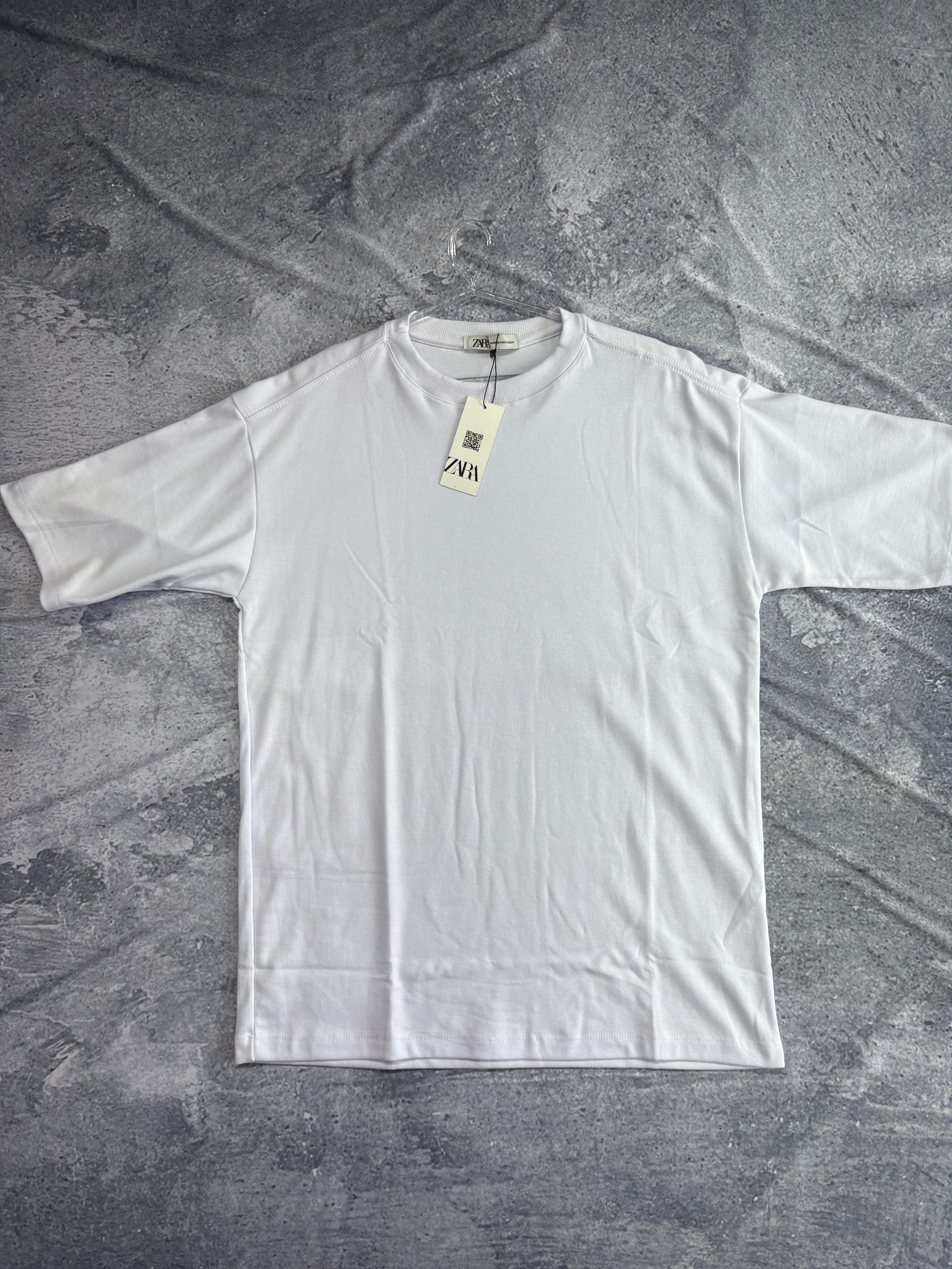 CAMISETA ZARA OVERSIZED LISA BRANCA