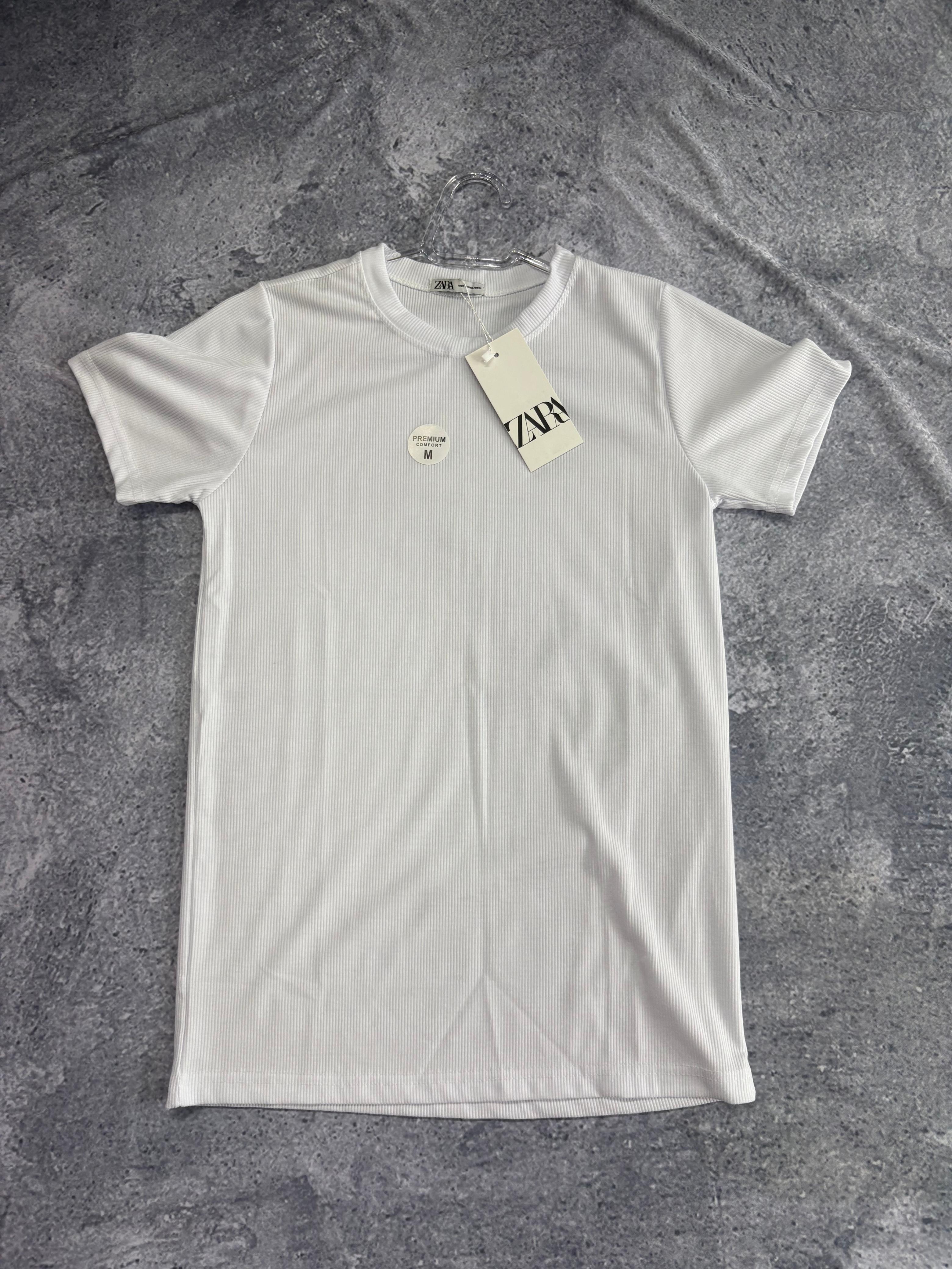 CAMISETA ZARA CANELADA BRANCA