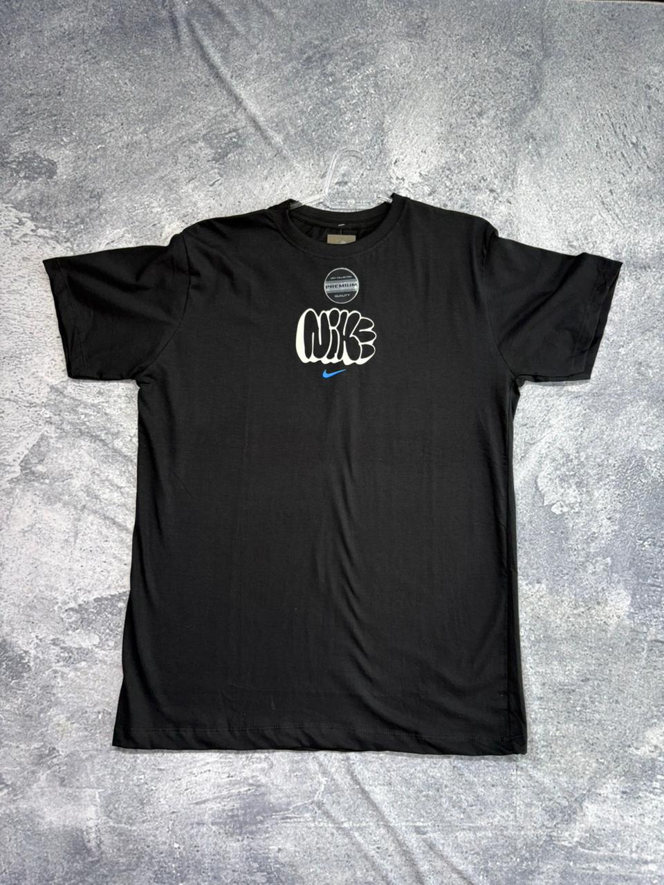 CAMISETA MALHA PREMIUM NIKE • 30.1 PENTEADA \& LAVADA PRETA ELABABORADA COM AZUL