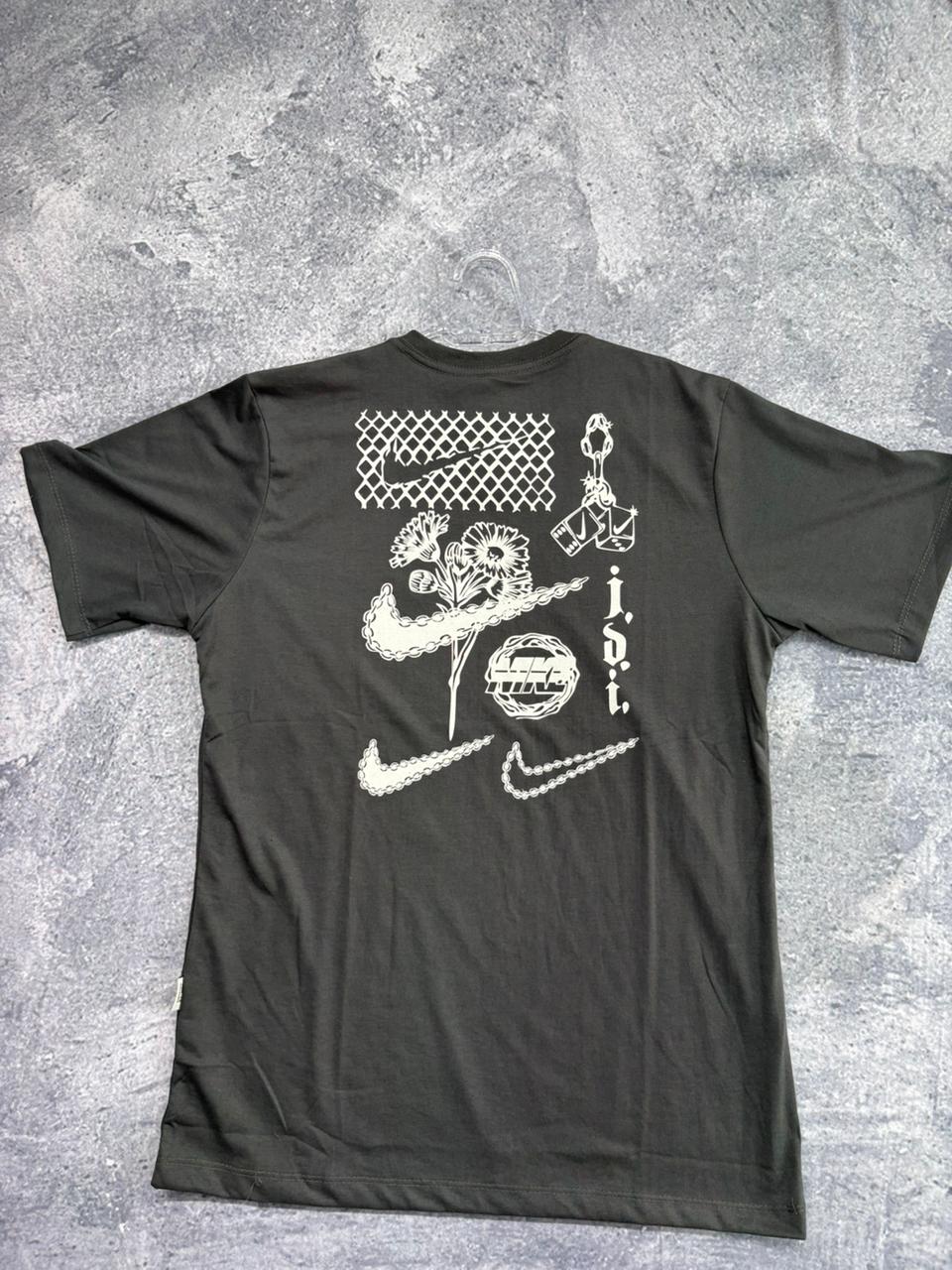 CAMISETA MALHA PREMIUM NIKE • 30.1 PENTEADA \& LAVADA CINZA JUST DO IT