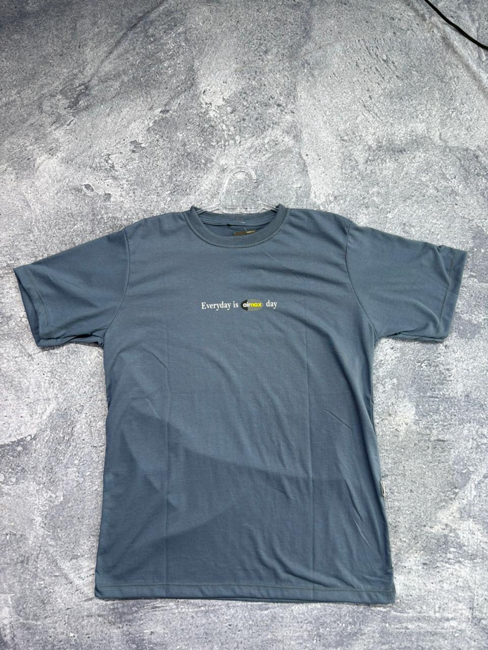 CAMISETA MALHA PREMIUM NIKE • 30.1 PENTEADA \& LAVADA AZUL AIR MAX