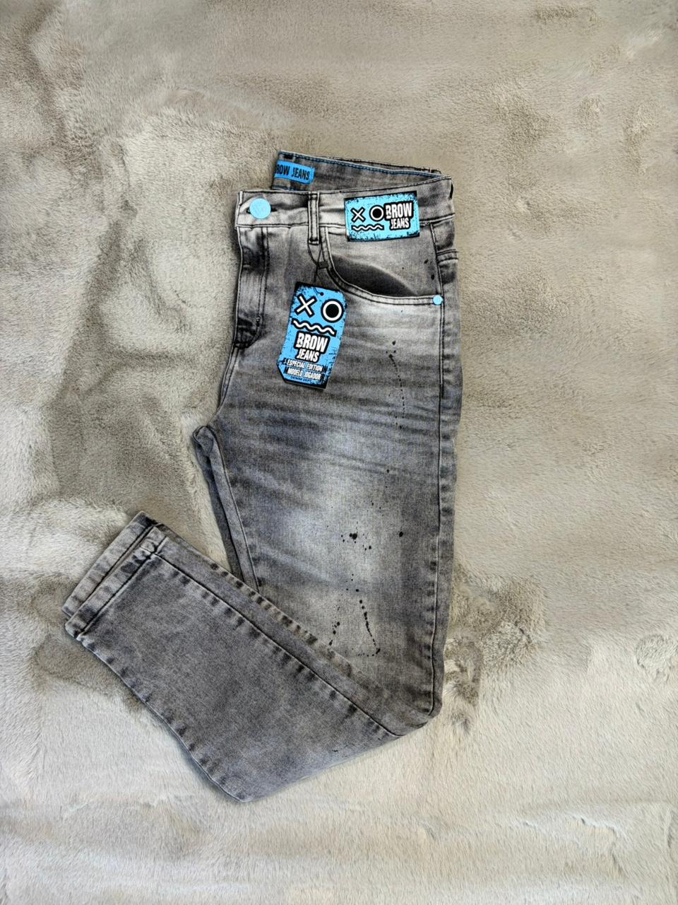 CALÇA JOGADOR BROW JEANS CINZA DETALHE AZUL BASICO