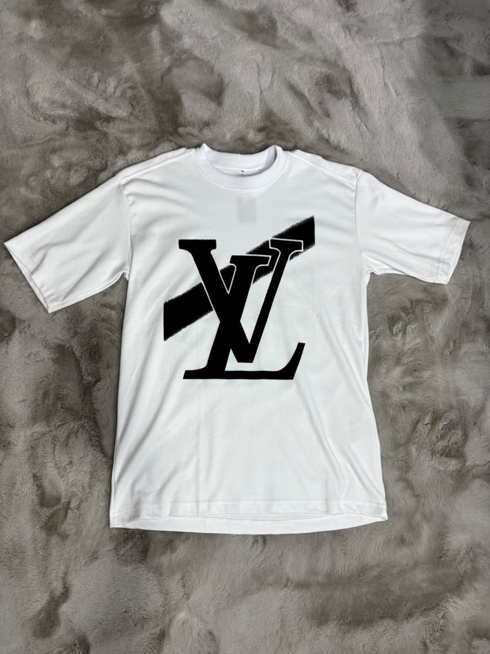 CAMISETA OVERSIZED LOUIS VIUTTON